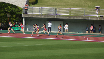 共通女子400R③