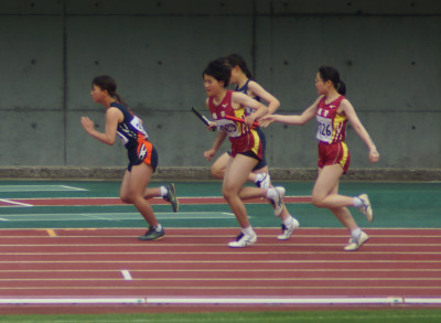 低学年女子リレー①