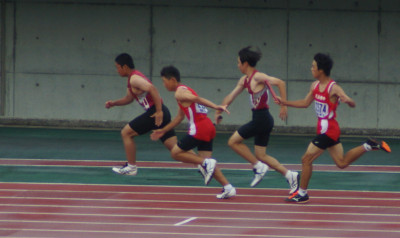 男子低学年リレー (26)